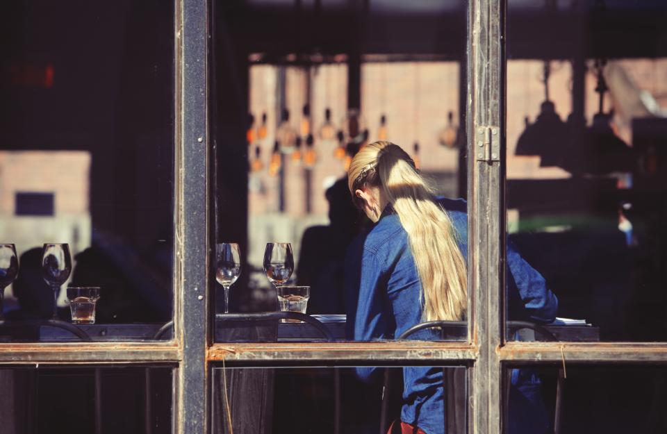 woman waitress waiter server restaurant people longhair girl blonde 